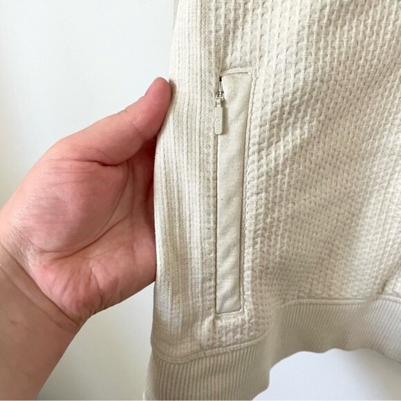 Lululemon Engineered Warmth Half Zip Ivory Team Canada Olympic Edition Size 10 - Picture 7 of 9